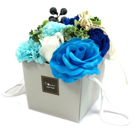 Bouquet Flores Jabón-Rosas Azules y clavel 1